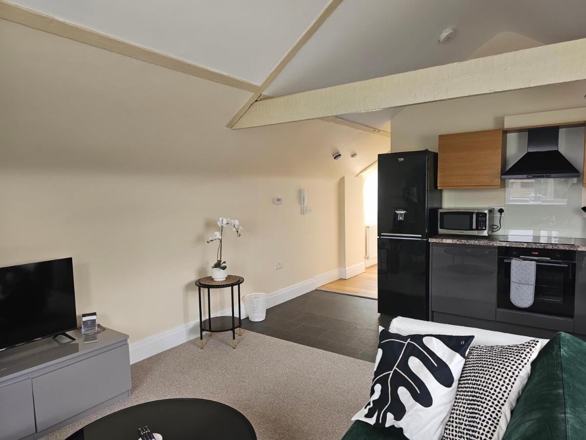 Ferienwohnung Charming 1-Bed Loft In Caerleon Newport  Exterior foto
