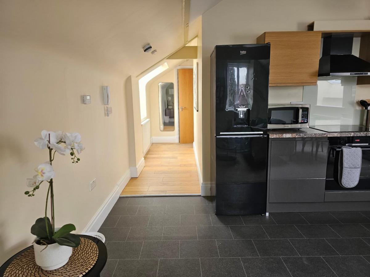 Ferienwohnung Charming 1-Bed Loft In Caerleon Newport  Exterior foto